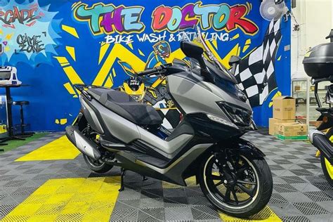 SKUTIK TOURING BARU MELUNCUR Lawan Serius Yamaha XMax 250 Di Indonesia