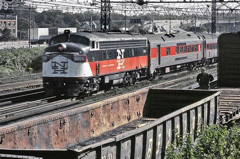 New Haven Railroad EMD FL 9 Locomotive 2004 Leads A West Flickr