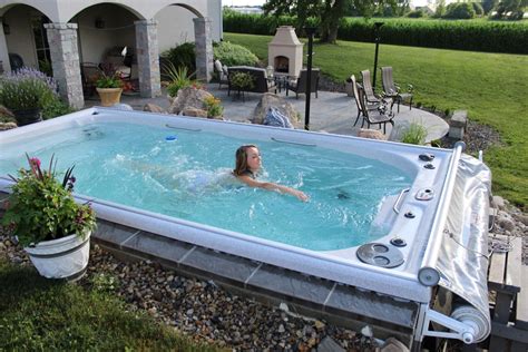 7 Pasos Para Mantener Cuidado Tu Jacuzzi Exterior Durante El Invierno