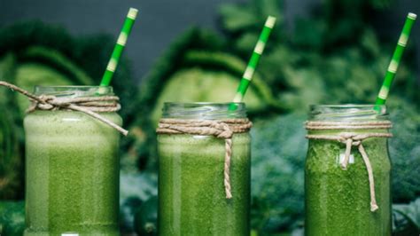 Jugos con kale para bajar de peso rápidamente Salud180