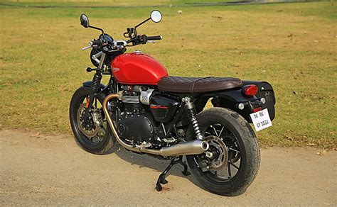 2019 Triumph Street Twin Review