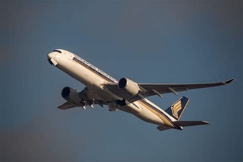 Singapore Airlines V Sma Airbus A Mohammed Lounes Flickr