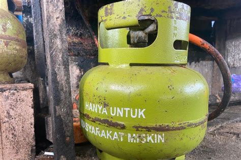 Beli Gas Lpg Kg Pakai Ktp Pertamina Pastikan Nik Warga Batam Aman