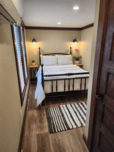 Beautiful and Surprisingly Spacious Tiny Farmhouse - Dream Tiny Living