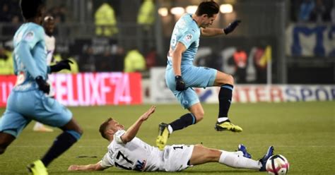 Marseille Se Rapproche Du Podium Gr Ce Un Tripl De Thauvin Amiens