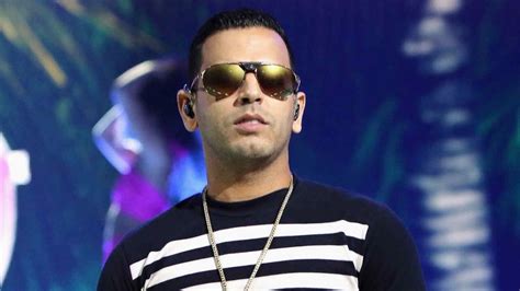 Tito El Bambino Lanza Nuevo Y Emotivo Sencillo Me Acostumbré