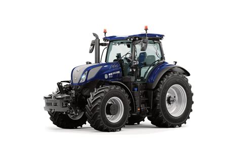 New Holland Reveals the T7.300 Long Wheelbase Tractor