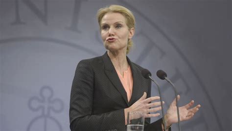 Thorning Bekr Fter Danske Soldater Ud Af Afghanistan Bt Politik