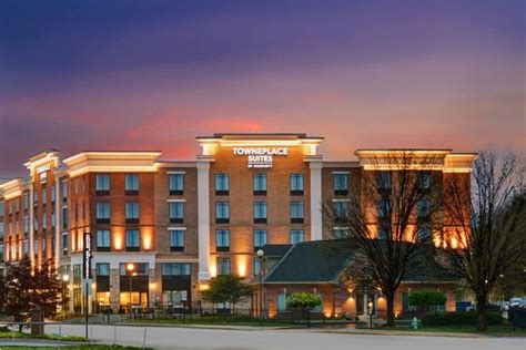 2022 Indy 500 Hotels in Indianapolis, Indiana. Luxury Hotels.