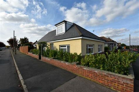 4 Bedroom Bungalow For Sale In Colchester Road Holland On Sea Clacton