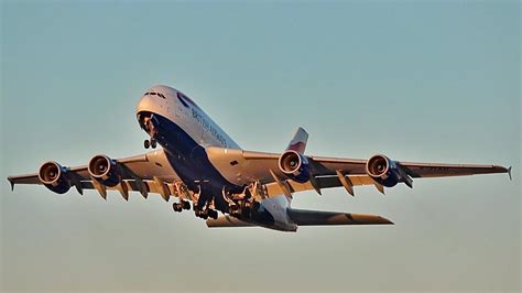 Golden Hour Plane Spotting At Chicago O Hare International Airport