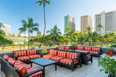 Doubletree By Hilton Hotel Alana Waikiki Beach Reviews And Price