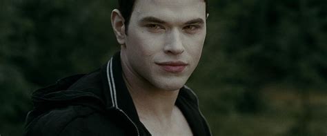 emmett cullen - Twilight Saga FOREVER