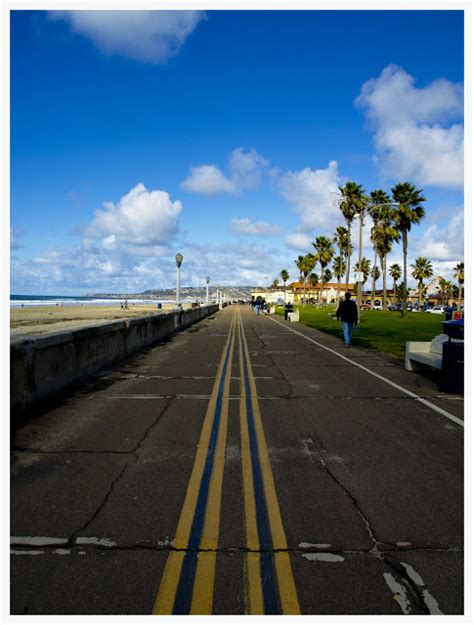 SAN DIEGO DAILY PHOTO: The boardwalk - Mission Beach