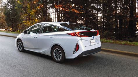 2021 Toyota Prius Prime Review Expert Reviews Autotrader Ca