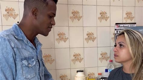 Fudeu A Esposa Do Amigo - Ele encontrou sua esposa com o vizinho e oq ele fez foi impressionante ...