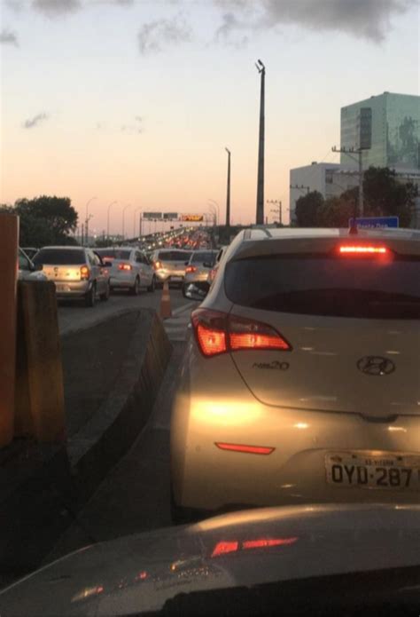 A Gazeta Acidentes na Terceira Ponte deixam o trânsito lento em Vitória