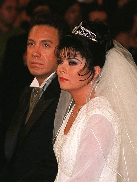 Victoria Ruffo Y Omar Fayad El Secreto Que Ha Mantenido Vivo Su