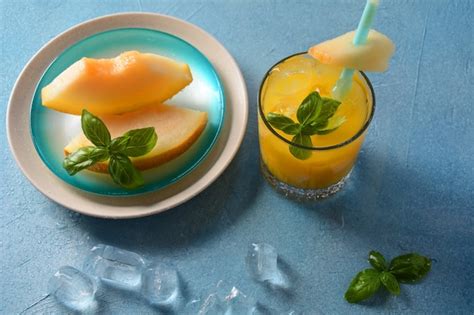 Bebidas Refrescantes Y Zumos C Tricos Con Cubitos De Hielo Menta Y