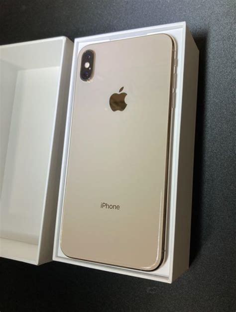 Apple Docomo GB Xs Max Gold 64 IPhone Nimfomane