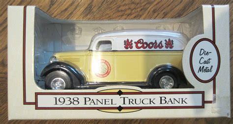 Ertl Die Cast Metal Bank 1938 Panel Truck 125th Scale Nos Coors 1995