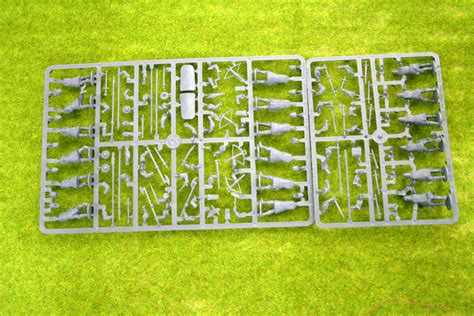 Perry Miniatures Agincourt French Infantry 1415 1429 28mm Plastic Set