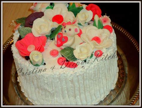 Cristina & Deepu's Kitchen: Tort decor floral / Floral cake decoration