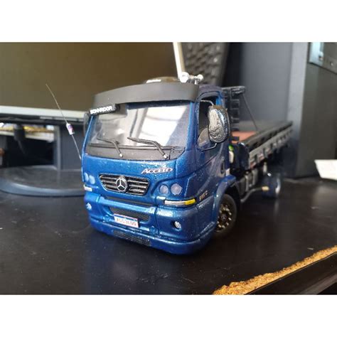 Miniatura Caminhão Mercedes Benz Accelo Carroceria Minitrucks Mini