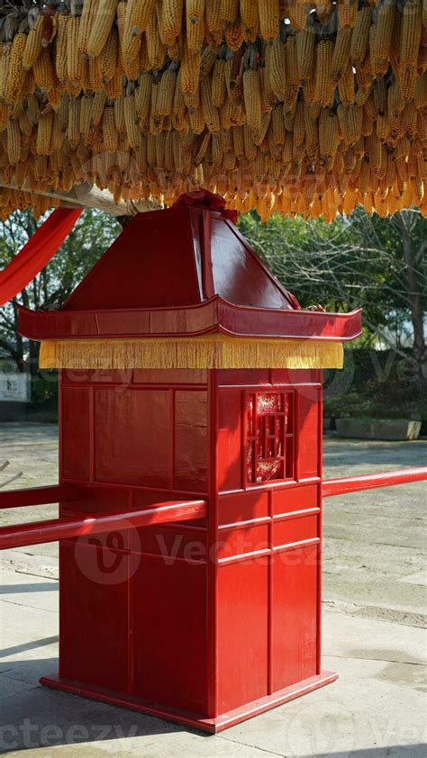 The red palanquin used to carry the bride in the wedding day in the past of the China 23421921 ...