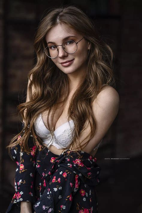 Happy Birthday Anna Kudinova! : r/GirlswithGlasses
