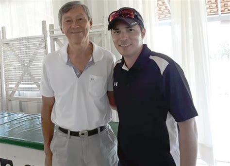 Eduardo Fujii Fatura Ta A Do Torneio Mensal De Golfe Golfe