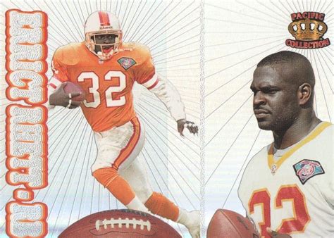 1995 Pacific Prisms Football 90 Errict Rhett At Amazon S Sports