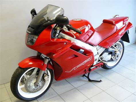 Honda 750 VFR Carat De 1991 D Occasion Motos Anciennes De Collection