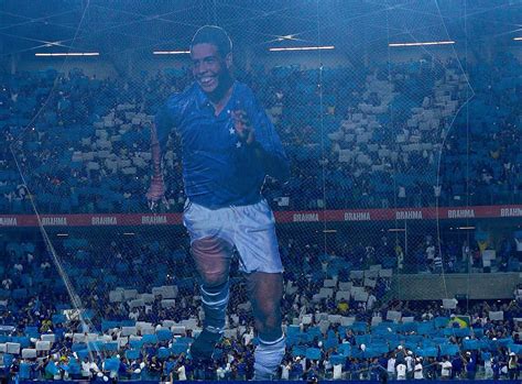 Carreira e títulos de Ronaldo Fenômeno pelo Cruzeiro