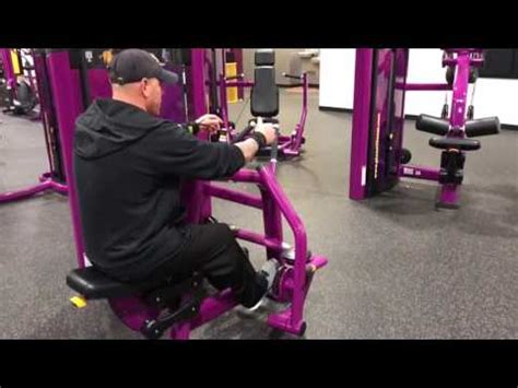 How To Use The Rowing Machine At Planet Fitness - FitnessRetro