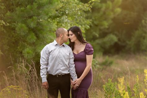 Charlotte Maternity Photographer Stunning Lacy In Huntersville Field