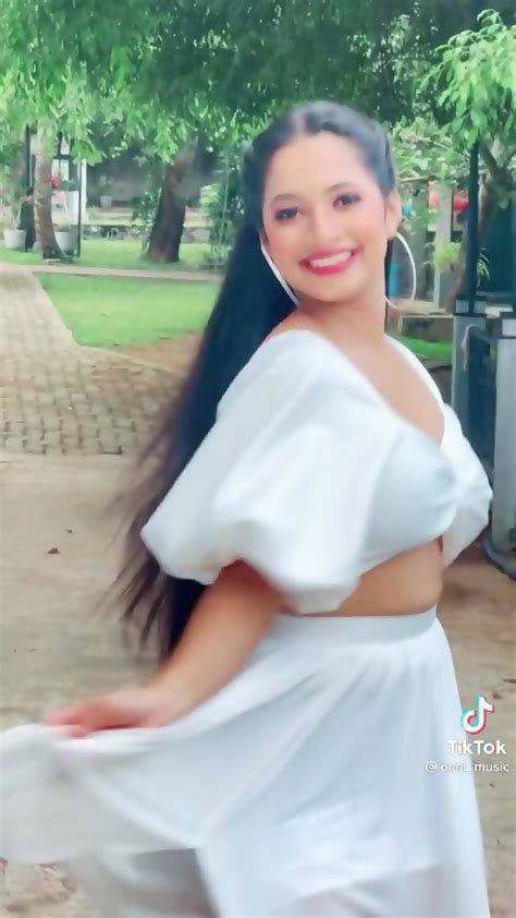 Sri Lankan Hot Actress New