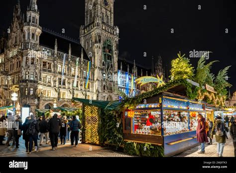 Christmas market, Marienplatz, Munich, Bavaria, Germany Stock Photo - Alamy