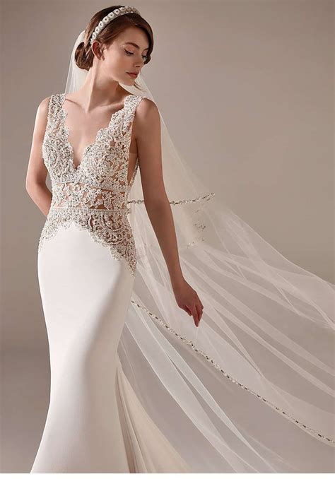 Beyond The Stars With The New Pronovias Collection Amber Muse