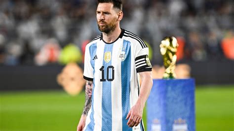 J ai dû prendre une décision Messi sen va il partage sa