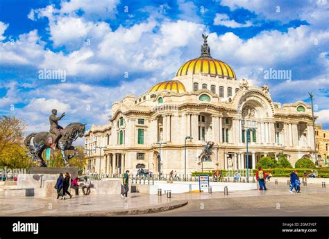 Ciudad de México México 11 Febrero 2021 El palacio de bellas artes Una