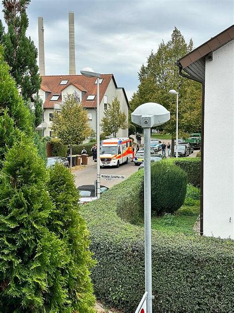 Sek Einsatz In Neckargartach Mann Bedroht Mitbewohner Mit Messer