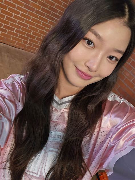 yoonchae katseye celebs bts   scene girl group