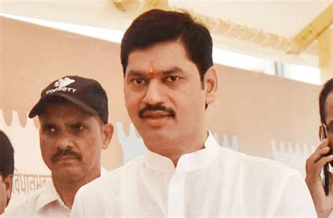 Pankaja Munde Vs Dhananjay Munde In Parali Again