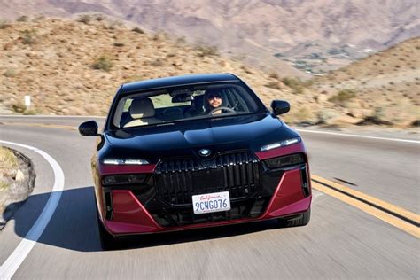 2023 BMW 7 Series First Drive Review | Edmunds