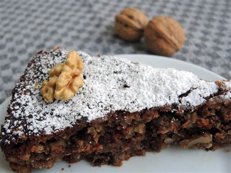 Glutenfreier Walnuss Schoko Kuchen Mit Hanfsamen Marzipan Rezept