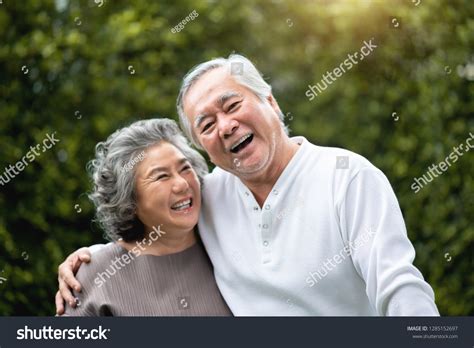 14 765 Elderly Asian Smiling Couple Images Stock Photos Vectors