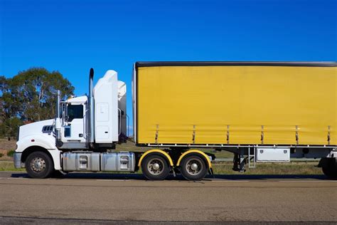 New Advice On Side Underrun Protection And Truck Visibility Marking