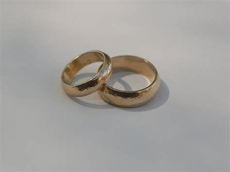 Hammered Yellow Gold Domed Wedding Band Set Etsy