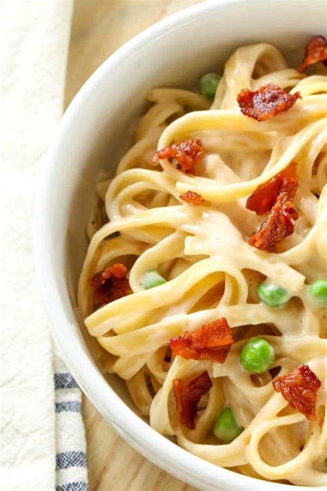 The Creamiest Fettuccine Carbonara Recipe All Things Mamma